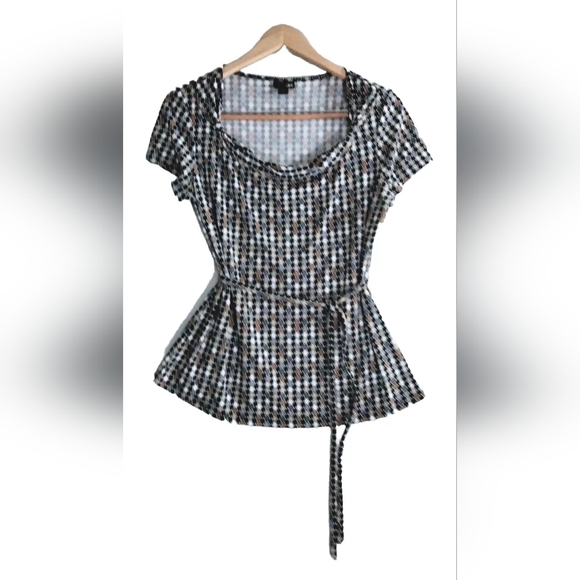 Women's Blouse Sz Med Belted Geometric Pattern East 5th Excellent Condition - Picture 1 of 5